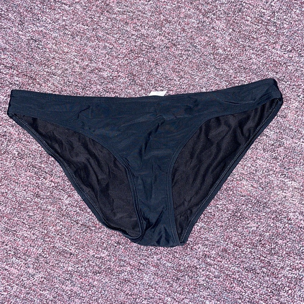 black bikini bottoms